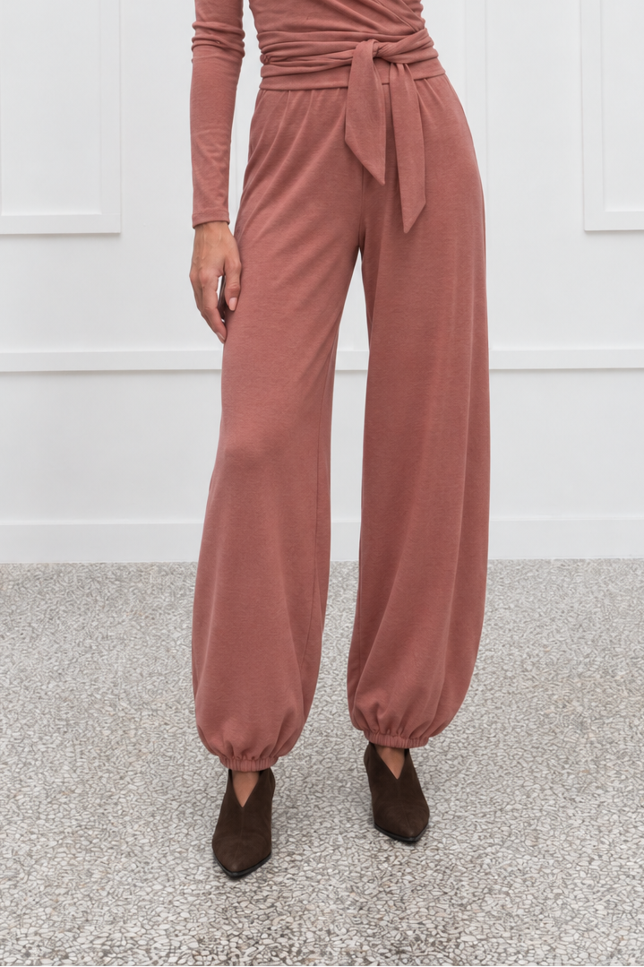 UNMUTED x BLÁNTHE Sybilla Pants - Dusty Pink