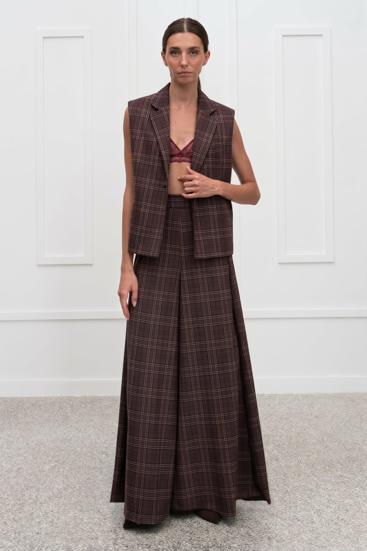 Rosalind Plaid Vest - Bordeaux